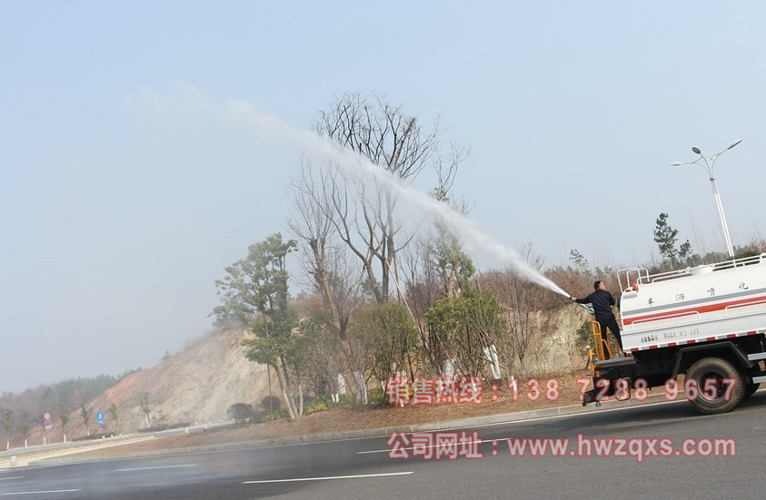 福田歐馬可12噸灑水車綠化高炮圖片.jpg